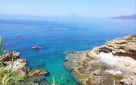 Blue Lagoon Suites At Stoupa